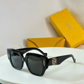 Picture of Loewe Sunglasses _SKUfw55561999fw
